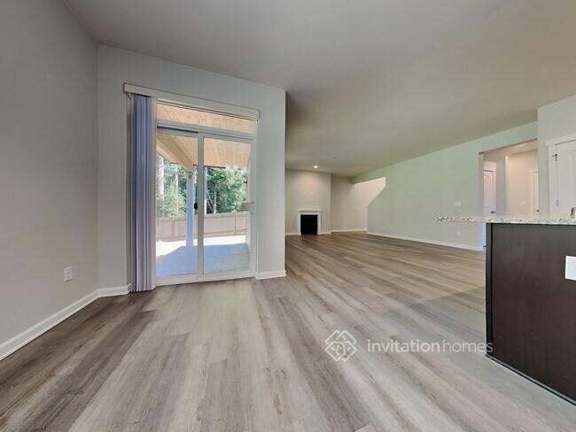 Building Photo - 1821 Cyrene Dr NW