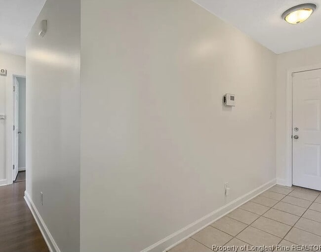 Building Photo - 6466 Brookshire St