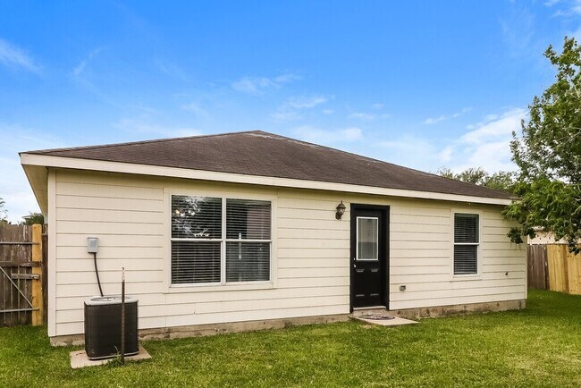 Building Photo - 6919 Garnet Trail Ln