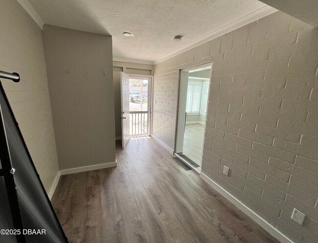 Building Photo - 515 Frances Terrace