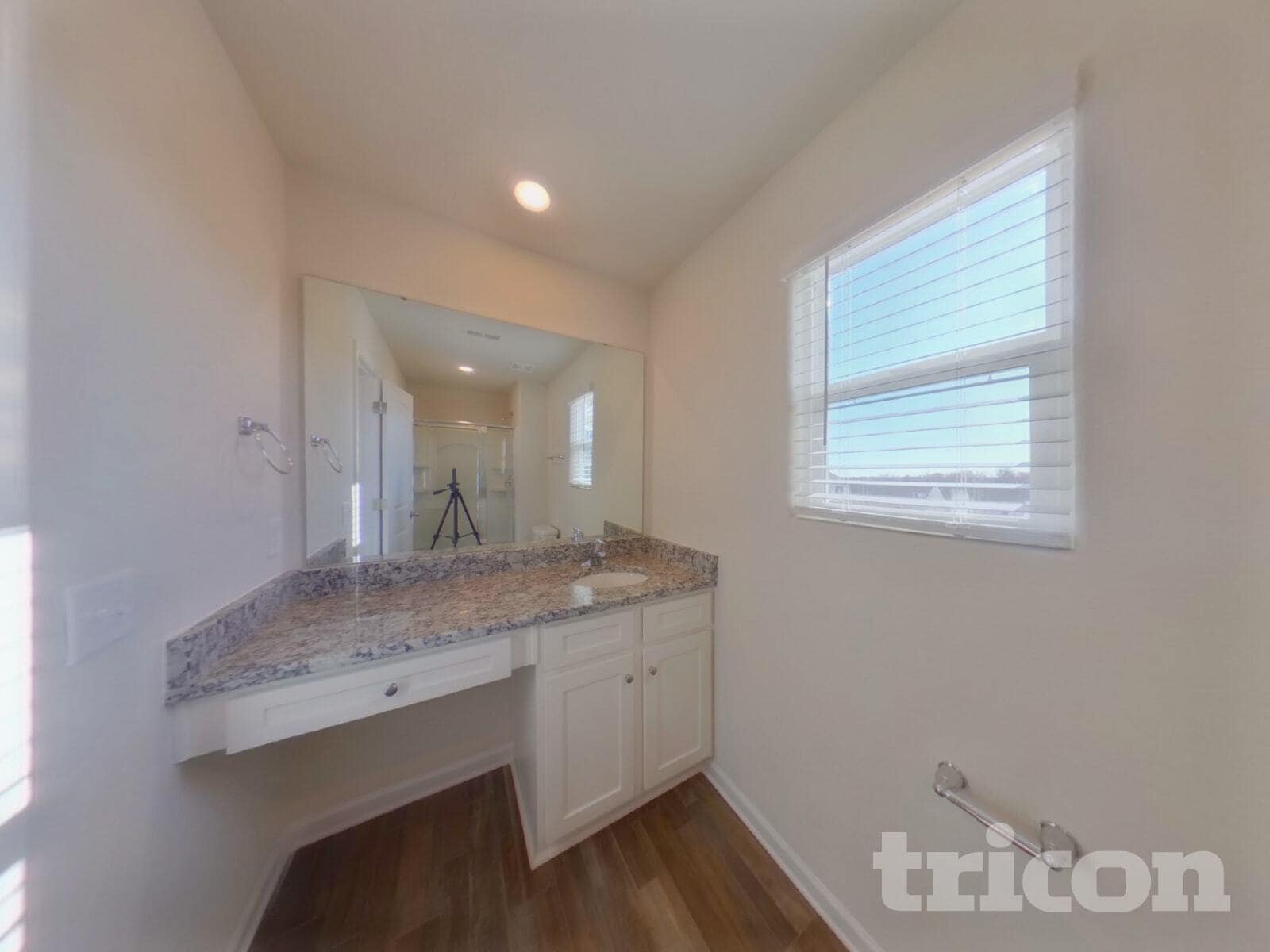 Building Photo - 2010 Southlea Dr