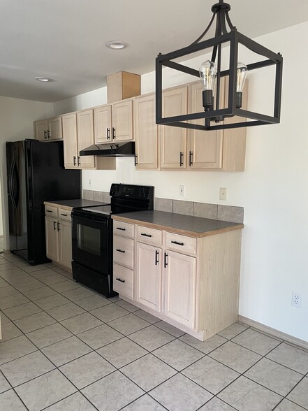 Building Photo - 1482 Estate Pl