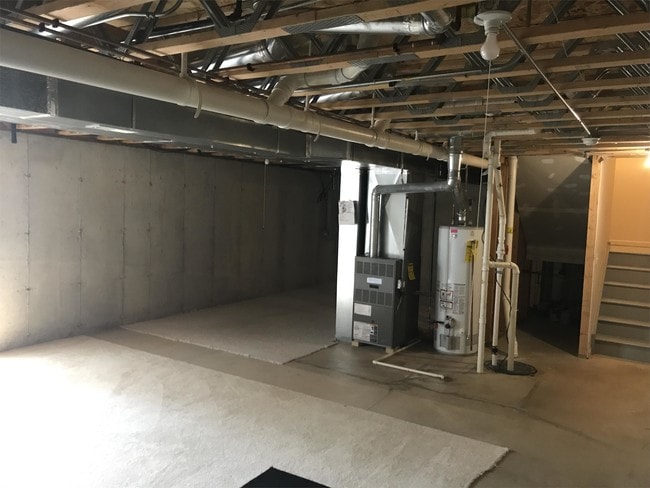 Building Photo - 346 Victoria Ln
