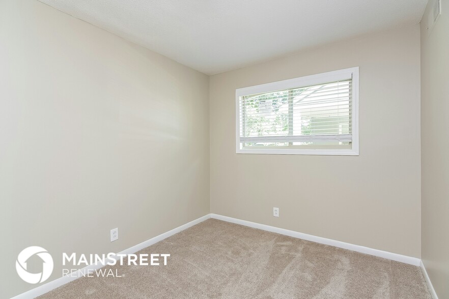 Building Photo - 4100 Chippewa Rd