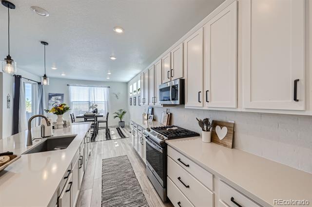 Building Photo - 14760 Hudson St