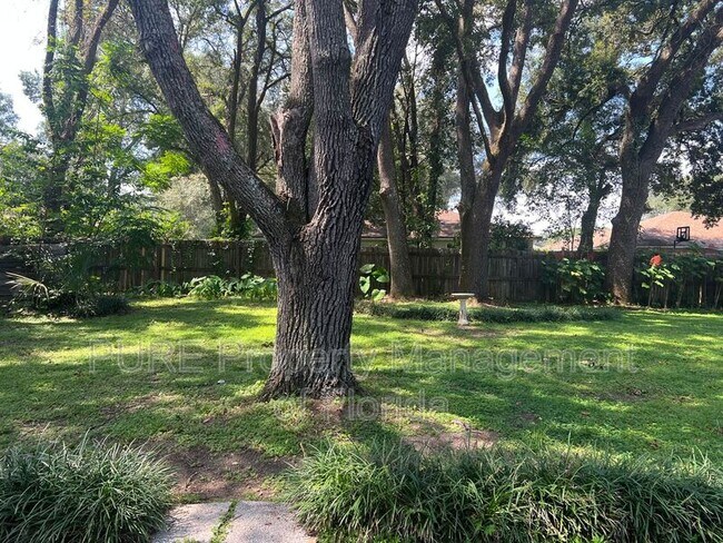 Building Photo - 70 Almond Rd