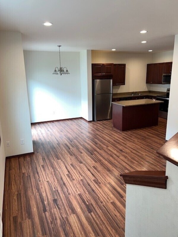 Building Photo - 2045 Andress Ln