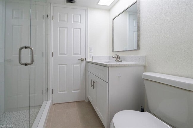 Building Photo - 17451 Silver Fox Dr