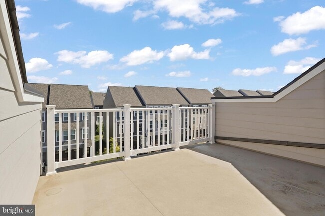 Building Photo - 1780 Cherry Birch St