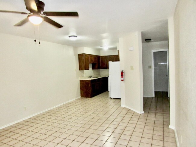 Building Photo - 1420 Juarez Ave