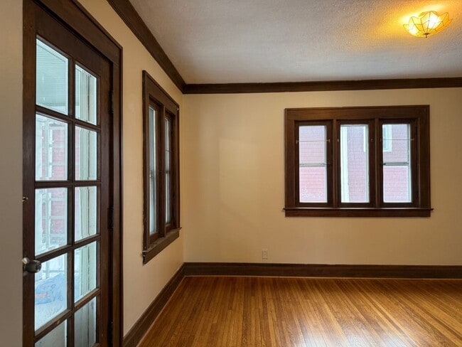 Building Photo - BEAUTIFUL SINGLE FAMILY MOVE-IN READY!!!