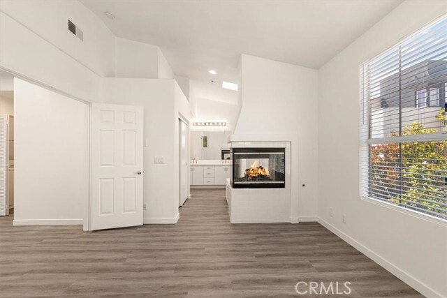 Building Photo - 5417 Marine Ave