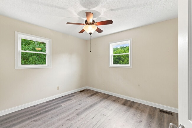 Building Photo - 108 Langford Ln