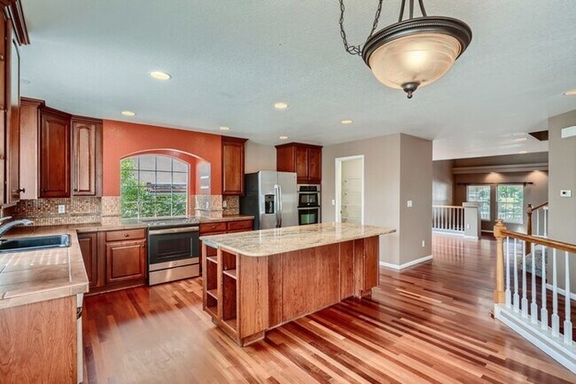 Building Photo - 1747 Candleglow Street