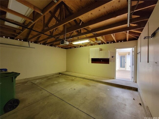 Building Photo - 91-1040 Kaipu St Ewa Beach, HI 96706