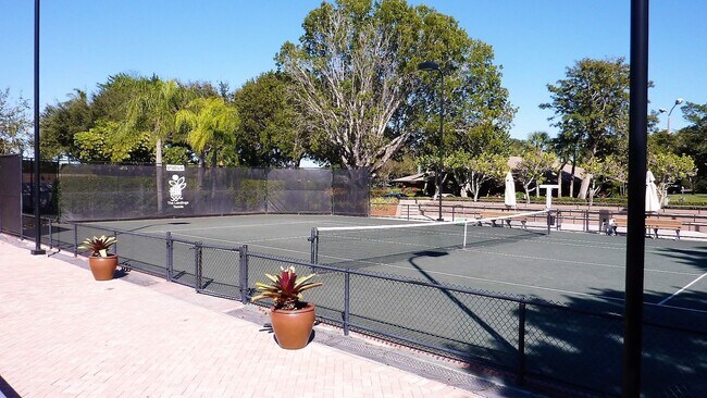 Building Photo - Waterfront! Annual Lease,  2 bedroom 2 bath plus bonus room