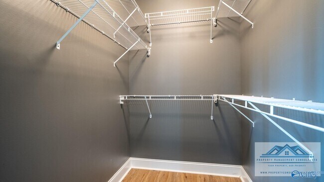 Building Photo - 19227 Racheals Loop