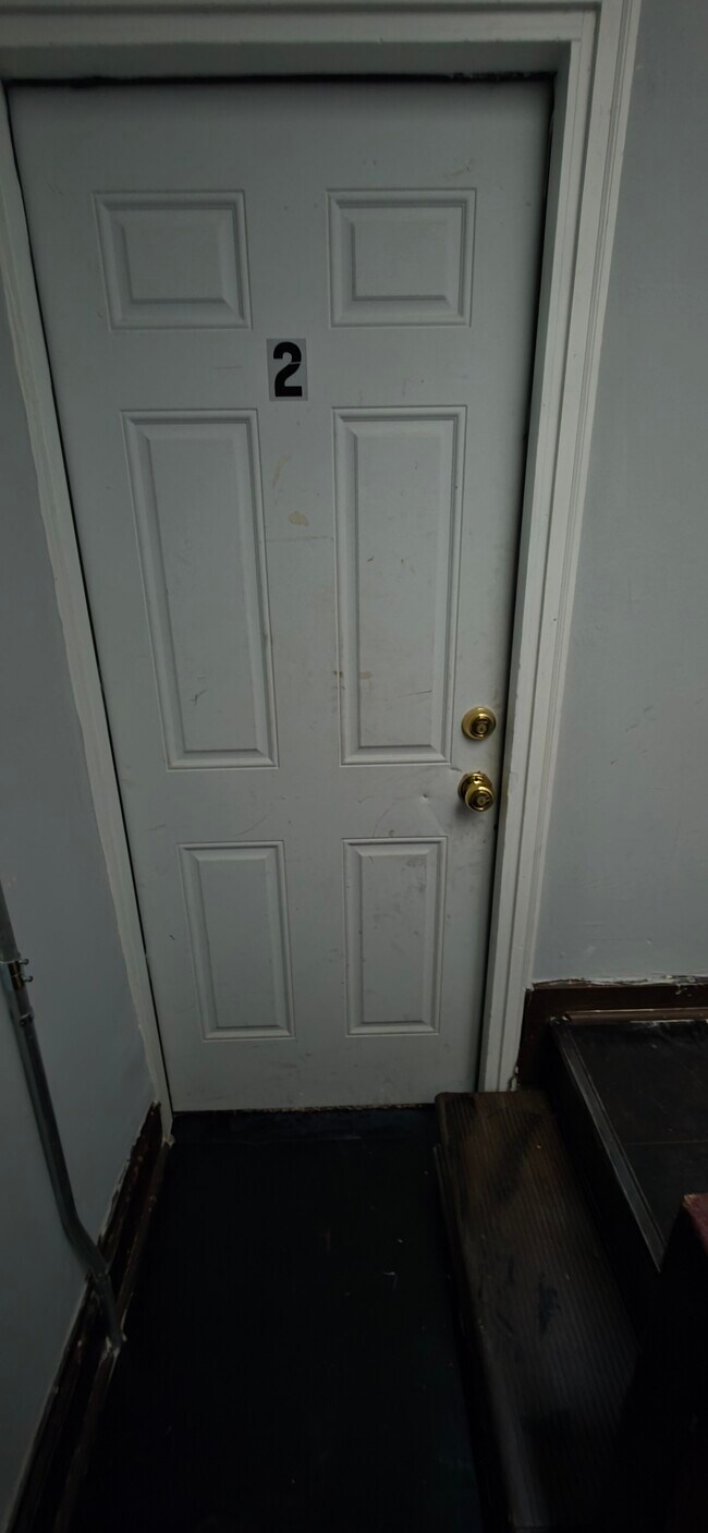 Building Photo - 817 N Carey St