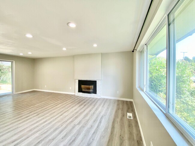 Building Photo - Great Home for rent