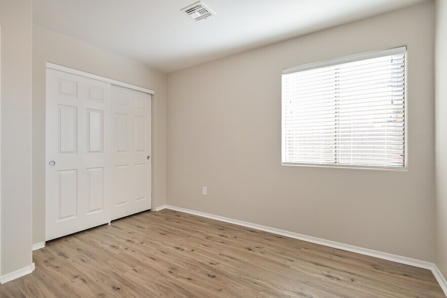 Building Photo - 8301 W Melanitta Dr