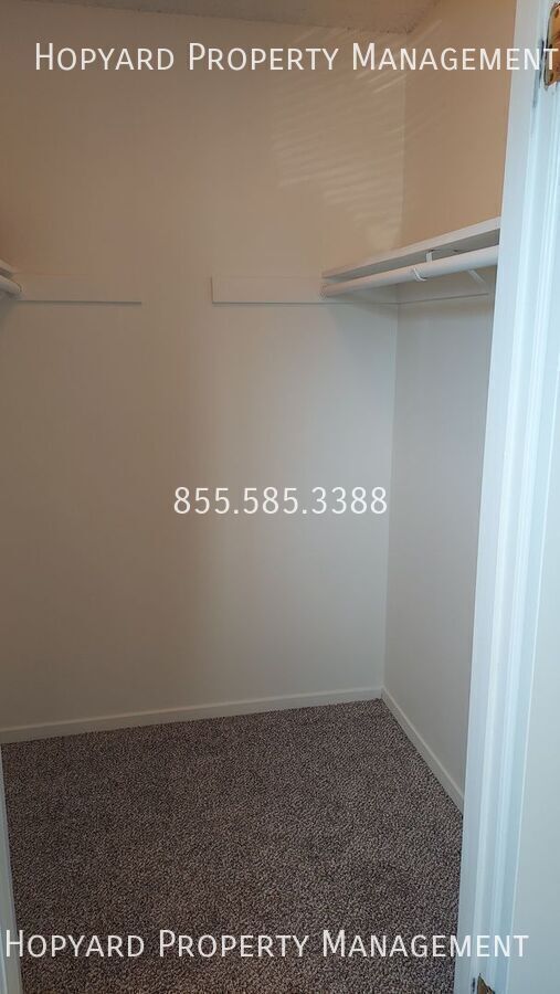 Building Photo - 5155 Arden Wy