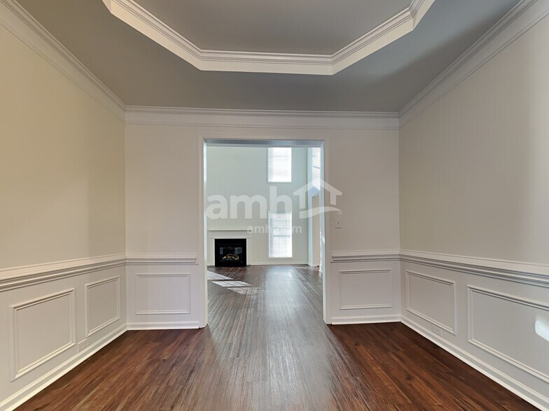 Building Photo - 3807 Bridlington Dr