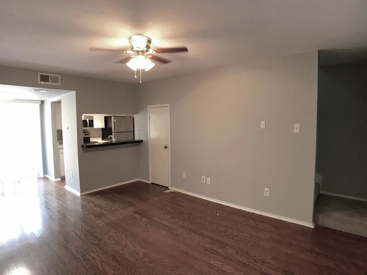 Building Photo - 4327 Holland Ave