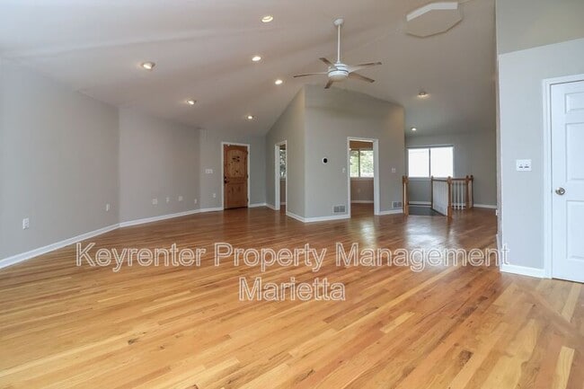 Building Photo - 153 Learner Ct