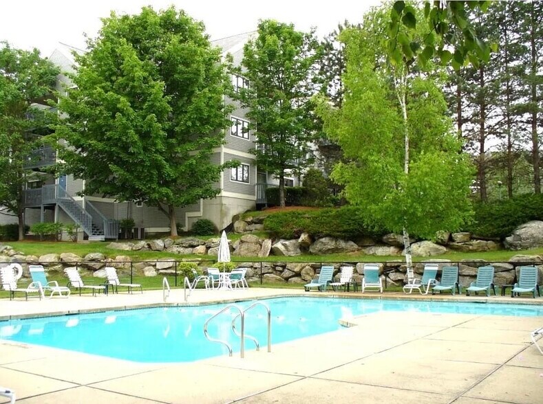 Building Photo - 12 Ledgewood Hills Dr