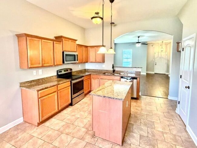 Building Photo - Stonebriar-Brand New Spacious 3 Bedroom 2.5 Bath Home