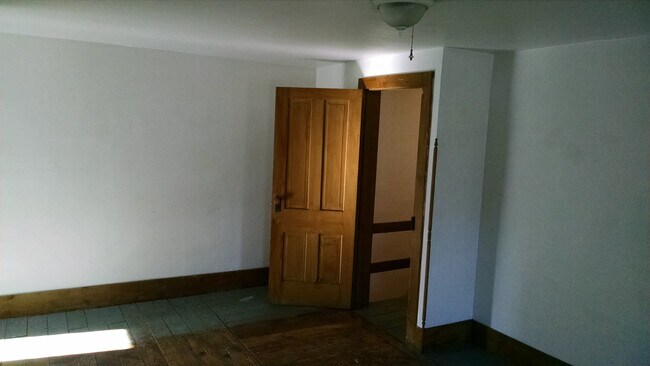 third floor studio entrance - 506 Brown St