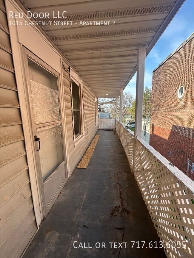 Building Photo - 1015 Chestnut St