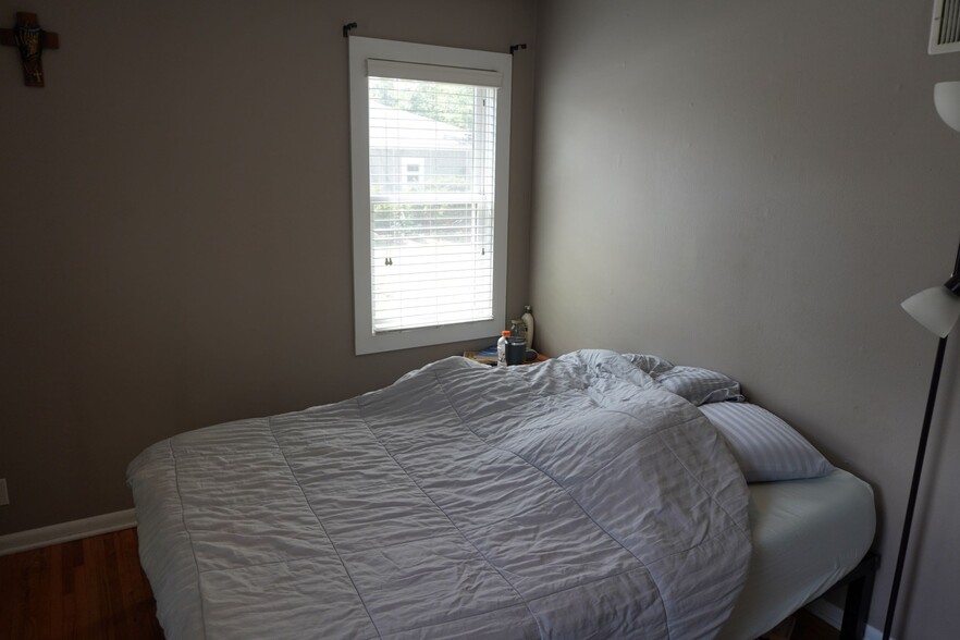 Bedroom 2 - 4317 W 36th St