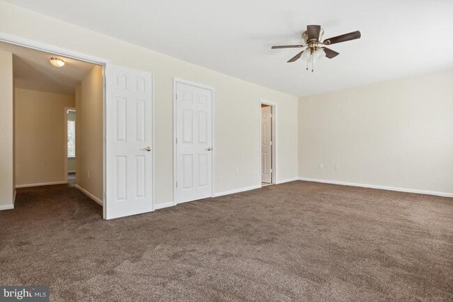 Building Photo - 6178 Oaklawn Ln