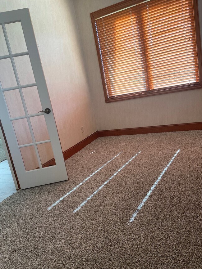 Building Photo - 28 Waters Edge St