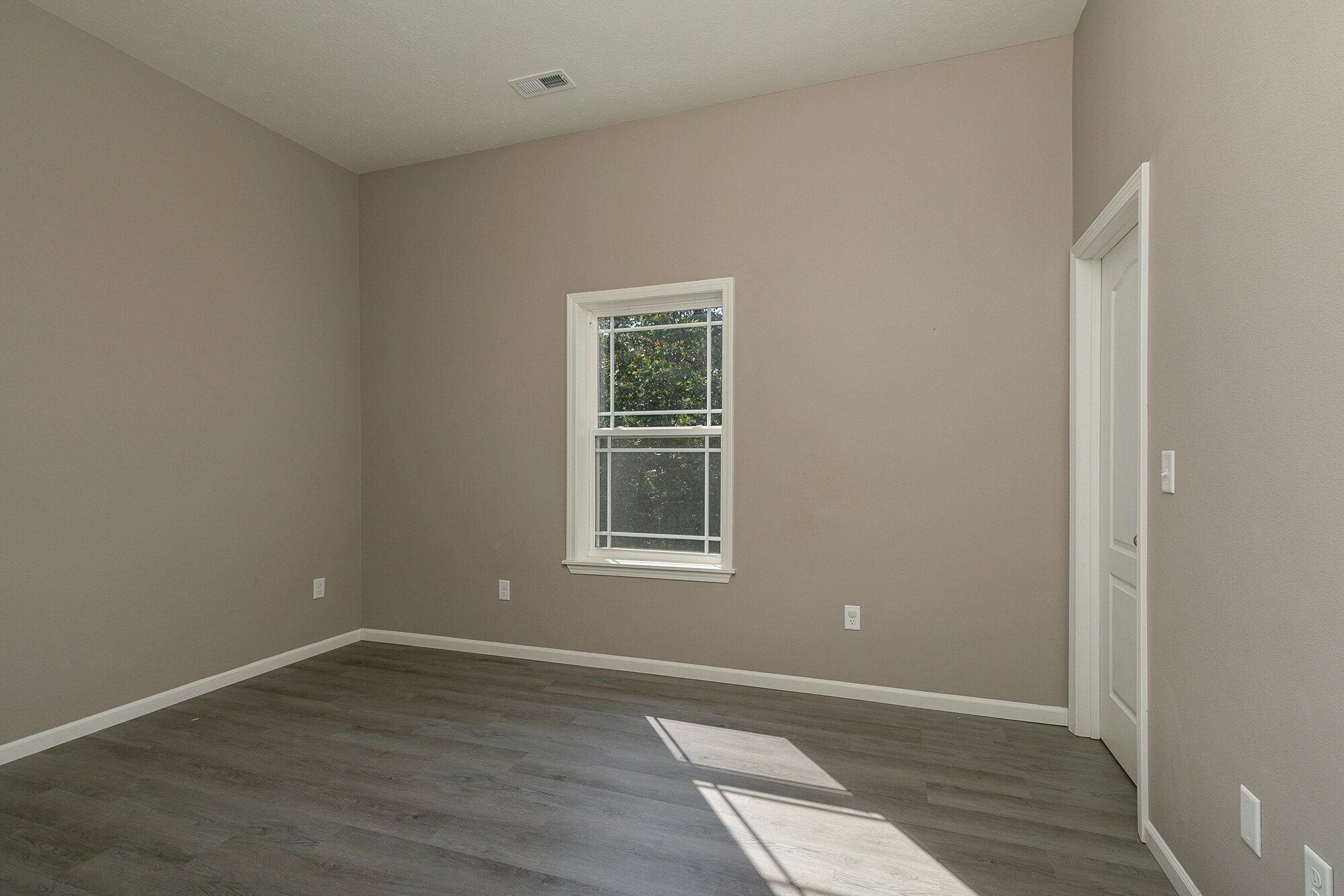 Building Photo - 281 Kelsi Ln