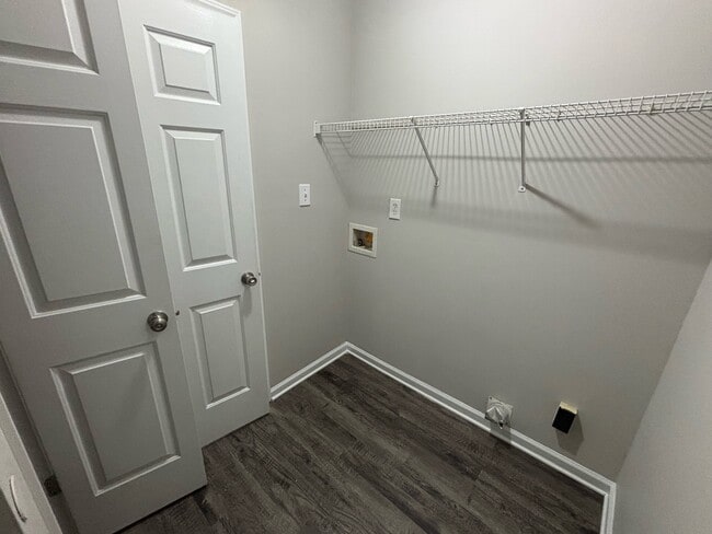 Building Photo - 3808 Raider Ct