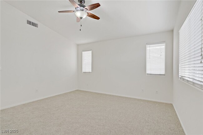 Building Photo - 9535 Stills Way