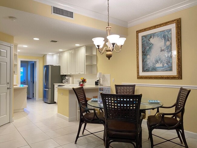 Building Photo - 3277 E Community Dr