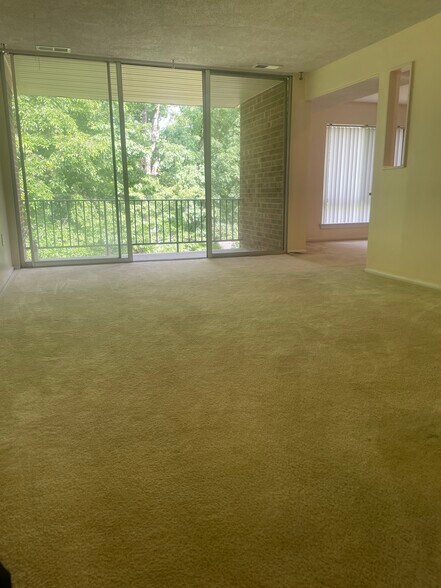 Building Photo - 8659 Greenbelt Rd