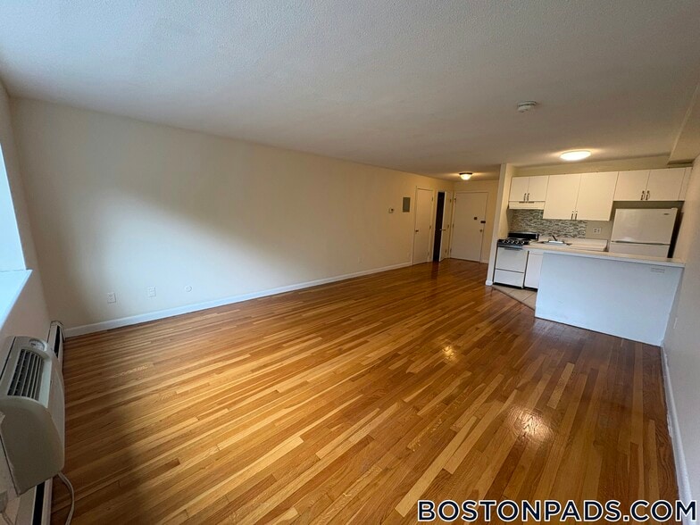 Building Photo - 66 Homer Ave