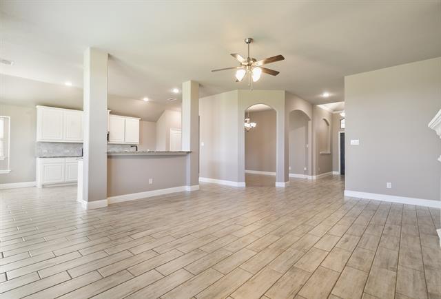 Building Photo - 410 Oleander Dr