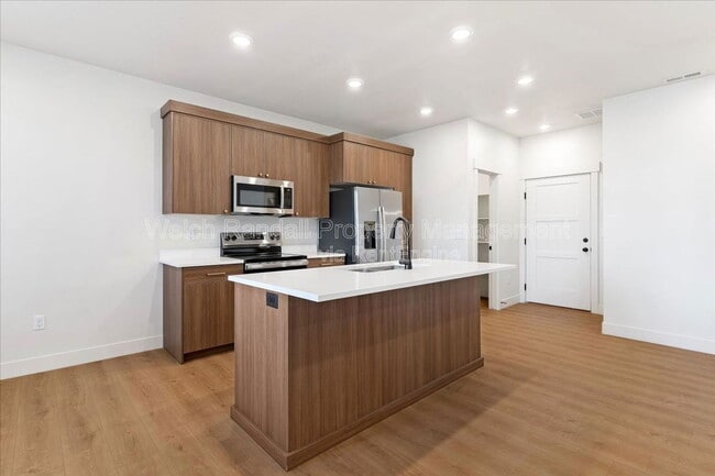 Building Photo - 56 E 1225 S