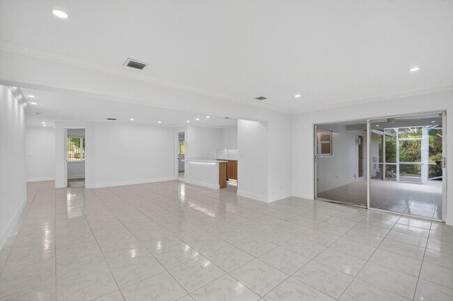 Building Photo - 4599 Brady Blvd