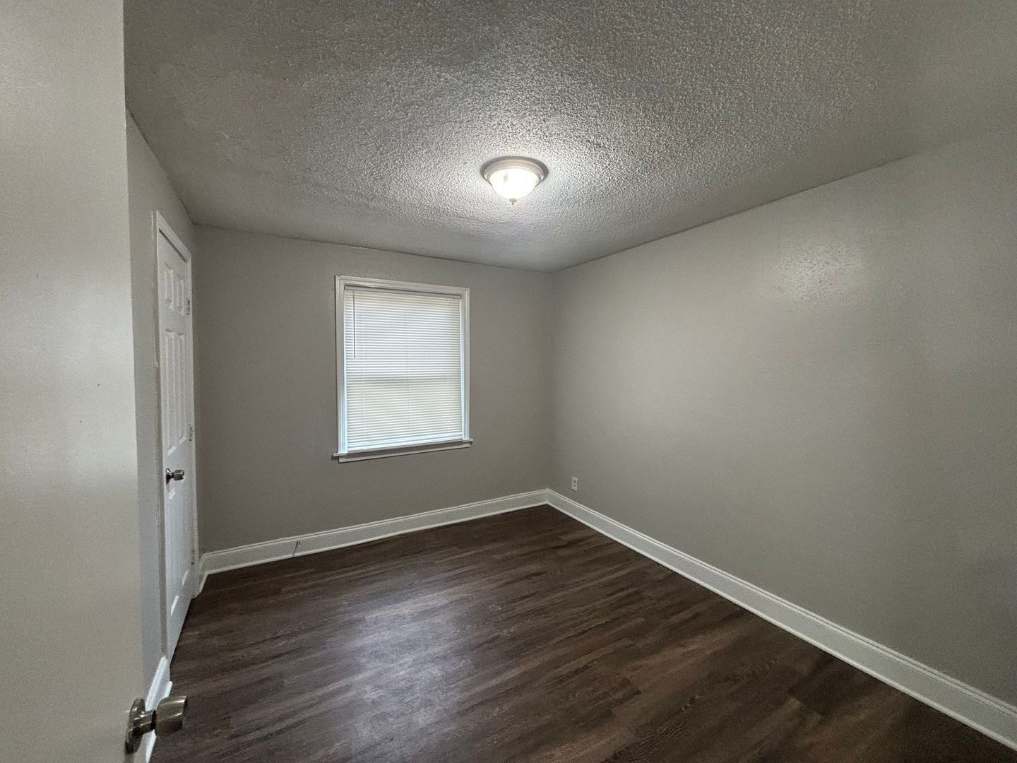 Building Photo - 3159 St Charles Dr