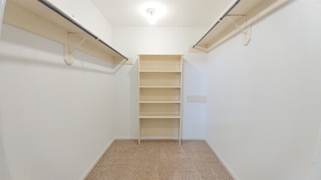 Building Photo - 5227 Clarkston Ln