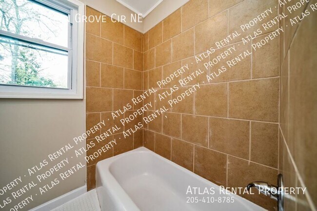 Building Photo - 2939 Green Grove Cir NE