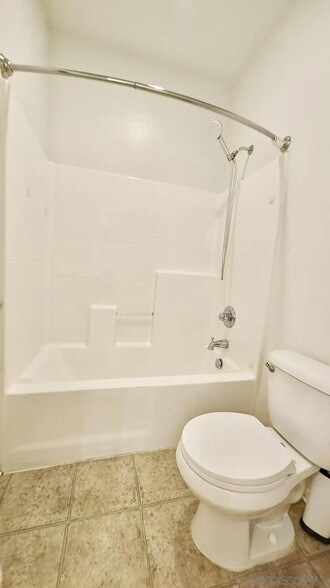 Building Photo - 1078 Augusta Cir