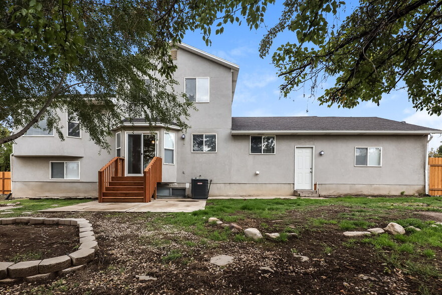 Building Photo - 5166 Cobble Cir