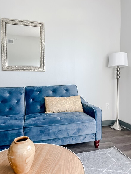 Building Photo - 1261 8th St